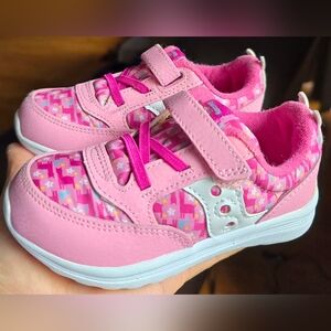 Sz 8 Toddler Girl's SAUCONY JAZZ LITE Llama Pink Adjustable Strap